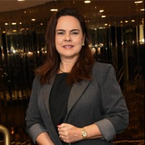 Retrato de Denise Lucena Cavalcante