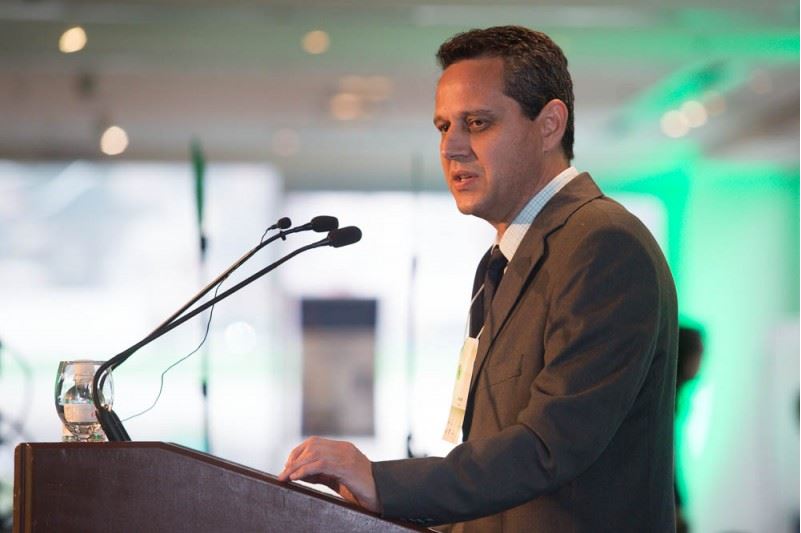 Julio Cunha -Responsável pela implantação do OEA - Embraer.JPG