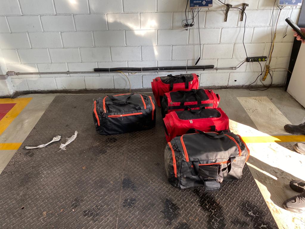 RFB ALF Santos 2020-05-21 146 Kg Balança Sacolas.jpeg