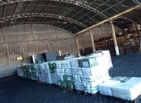 Receita Federal apreende 300 toneladas de roupas importadas com indícios de fraude em São Paulo