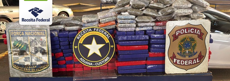 Receita Federal encontra substância análoga à maconha em fundo falso de veículo paraguaio