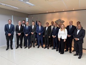 O encontro teve o objetivo de ampliar o diálogo com a administração tributária e fortalecer a interlocução em torno dos desafios regulatórios, fiscais e concorrenciais que afetam a produção nacional.