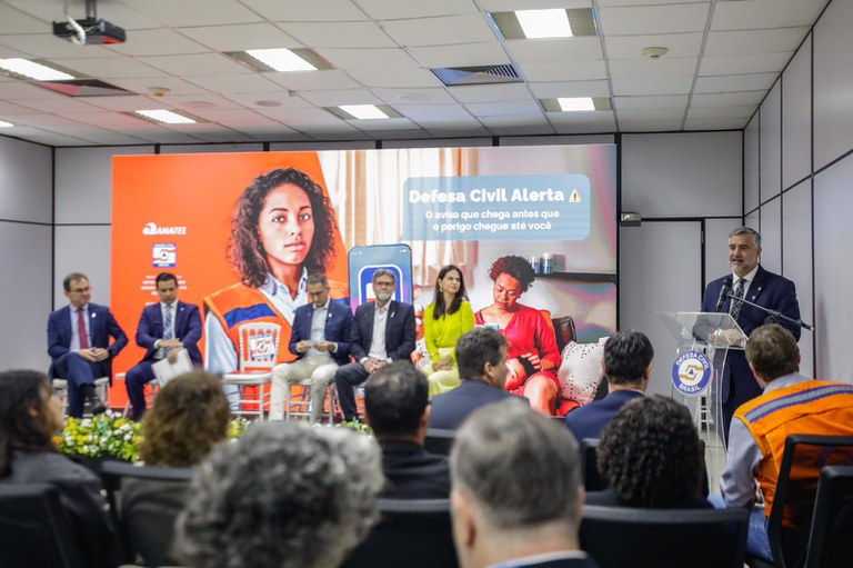 Ministro da Reconstrução do RS, Paulo Pimenta