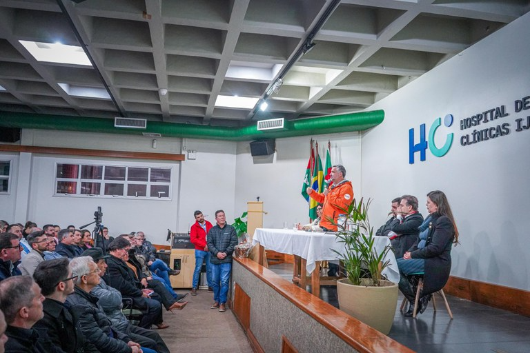 ministro durante encontro no Hospital de Clínicas de Ijuí