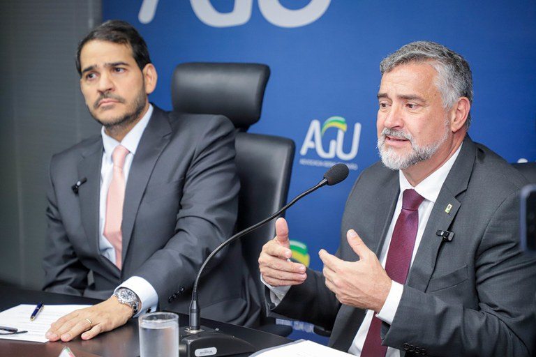 Paulo Pimenta (Apoio à Reconstrução do Rio Grande do Sul) e Jorge Messias (AGU)