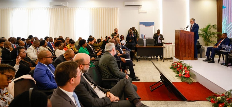 Formação de profissionais em Moçambique