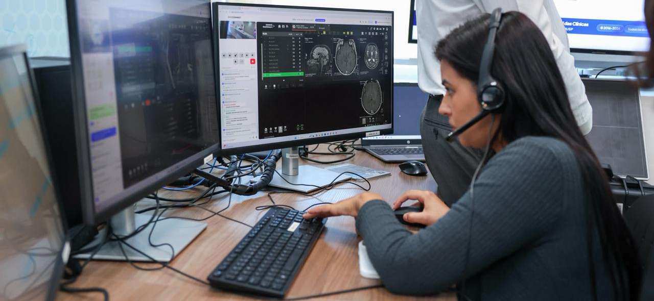 A unidade conecta dados vitais de seis UTIs Inteligentes em todo o país, permitindo um cuidado mais rápido e preciso. O ministro Padilha também explicou como atuará a Organização Social que apoiará a Rede de Serviços Inteligentes