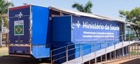 Representante do Ministério da Saúde visita carreta de oftalmologia em Goiânia (GO)
