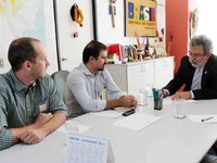 Secretário recebe visita de pesquisador da Universidade de Coimbra