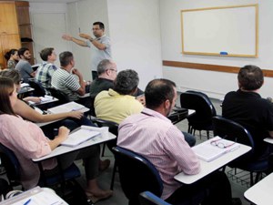 curso-fiscal-contratos.jpg