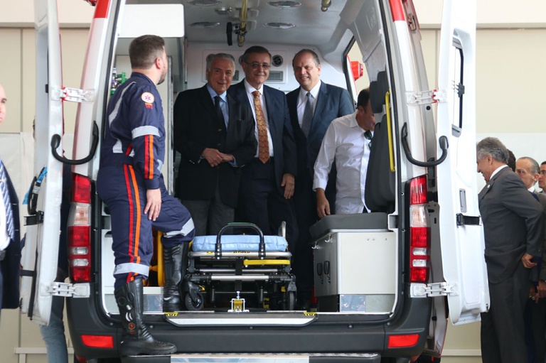 frota-ambulancias.jpg