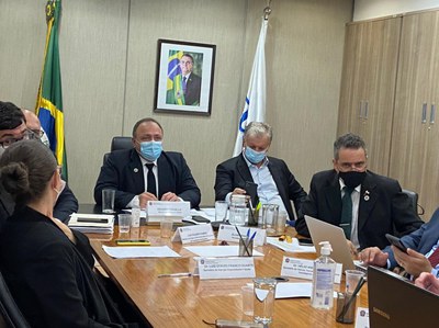 Oministro da Saúde, Eduardo Pazuello, apresentou nesta quarta-feira.jpeg