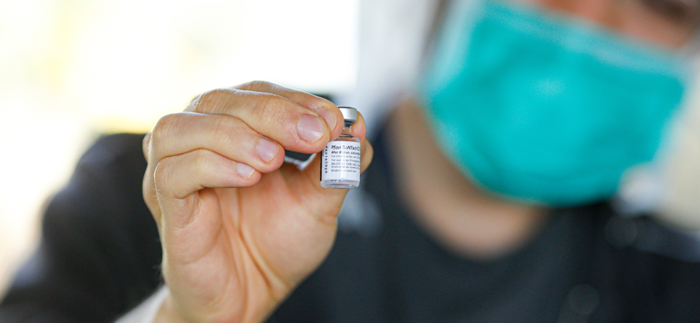 Covax-Facility-mais-de-800-mil-doses-da-vacina-Covid-19-da-Pfizer-chegam-ao-Brasil.png