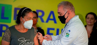 Vacina 100% nacional: acordo do Brasil com a Inglaterra, feito em tempo recorde, permitiu proteção dos brasileiros contra a Covid-19