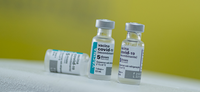 Ministério da Saúde recebe primeiro lote da vacina Covid-19 produzido no Brasil