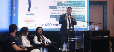 Ciclo de debates.jpg