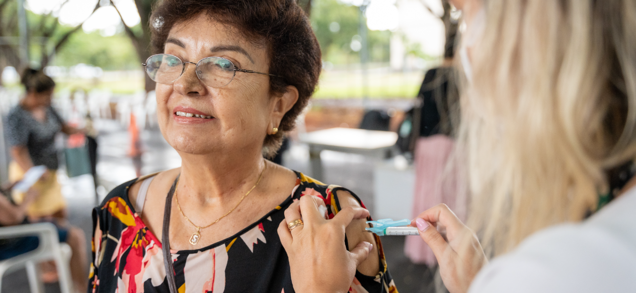 Ministério da Saúde reforça que a doença é imunoprevenível e vacinas estão disponíveis para toda população