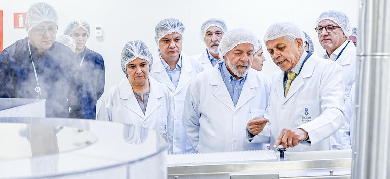 visita fabrica insulina.jpg