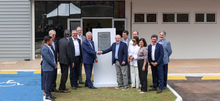 Inauguração - Fábrica.png