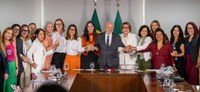 Presidente sanciona lei que garante espaços exclusivos no SUS a mulheres vítimas de violência