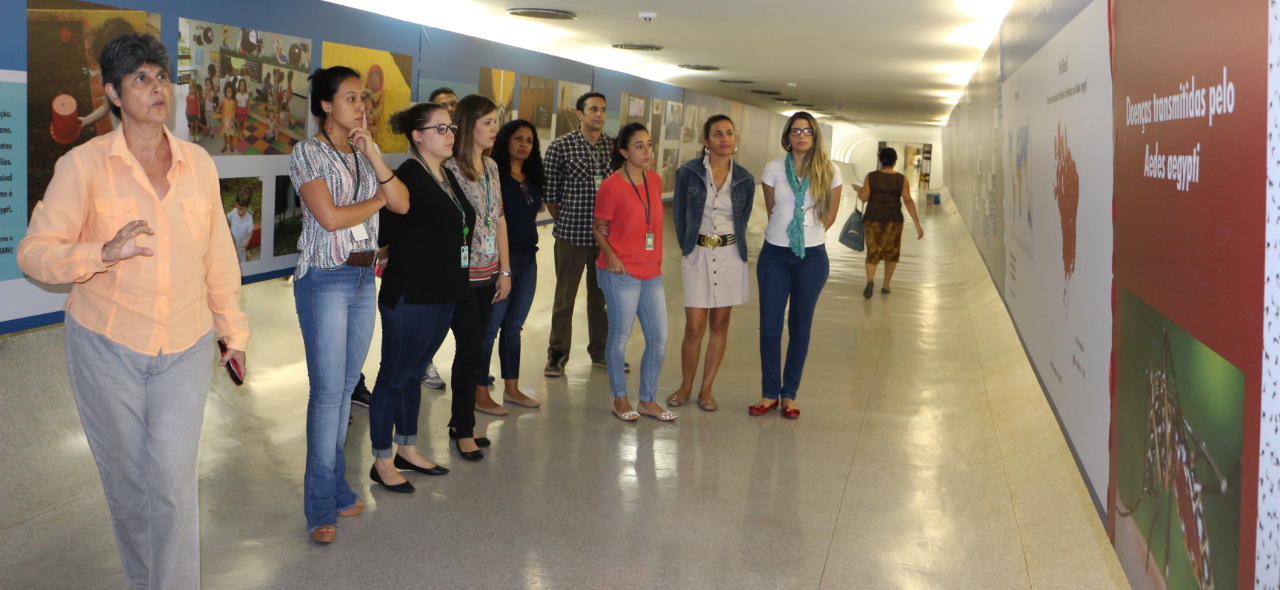 exposição combate a dengue.jpg