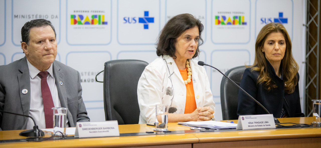 ministra coletiva sus digital.jpg