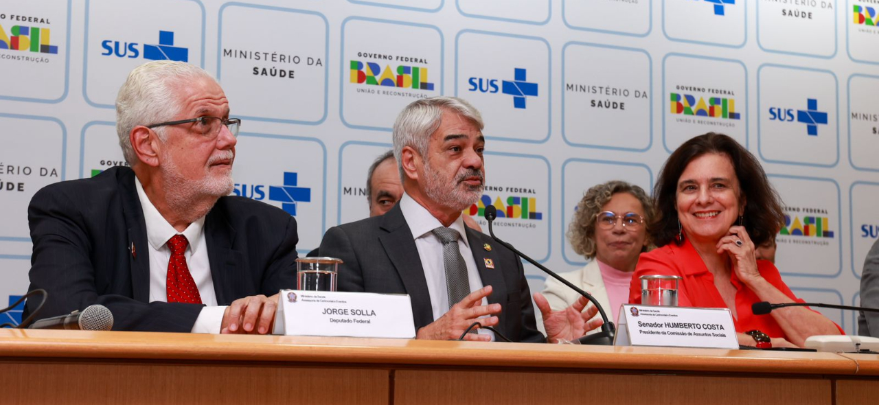 senador humberto costa e ministra .jpg