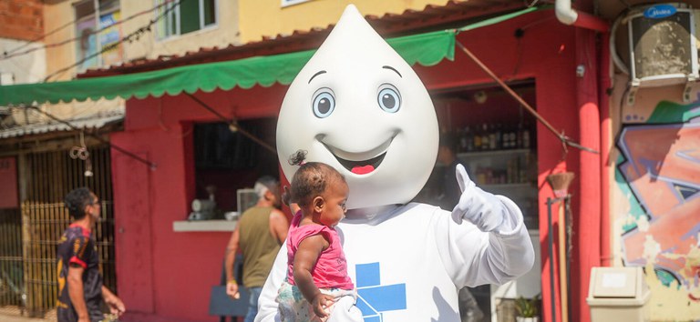 foto zé gotinha comunidade.jpg