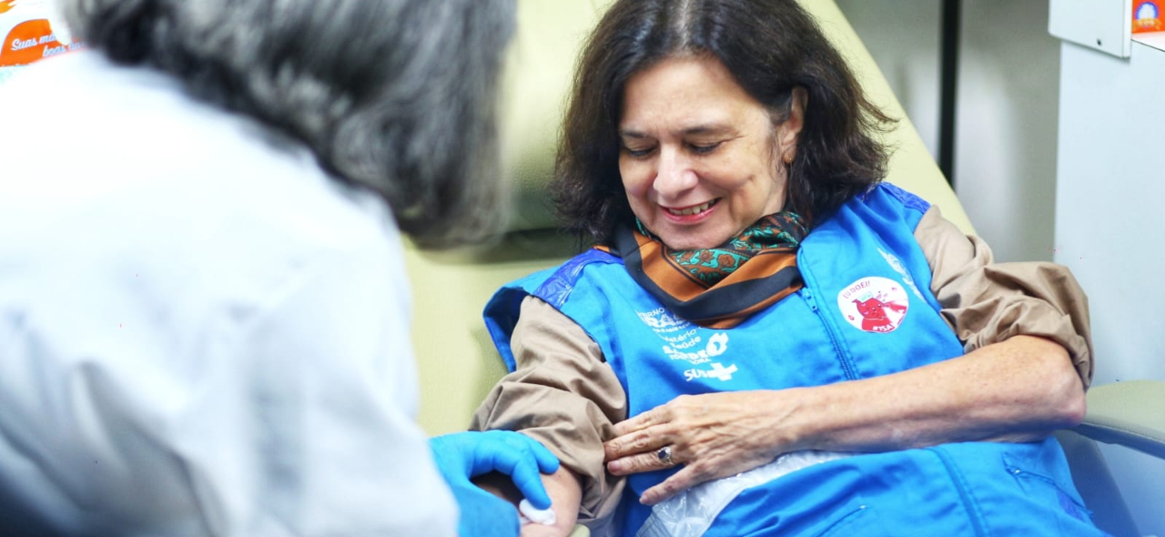 ministra doa sangue rs.jpg