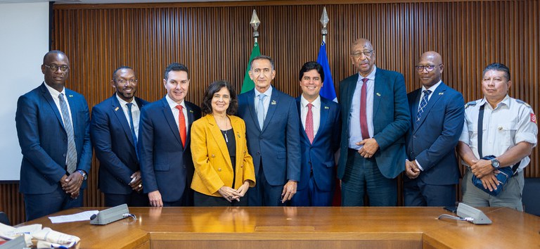 Le Brésil et la France signent une déclaration d’intention en matière de santé – Ministère de la Santé