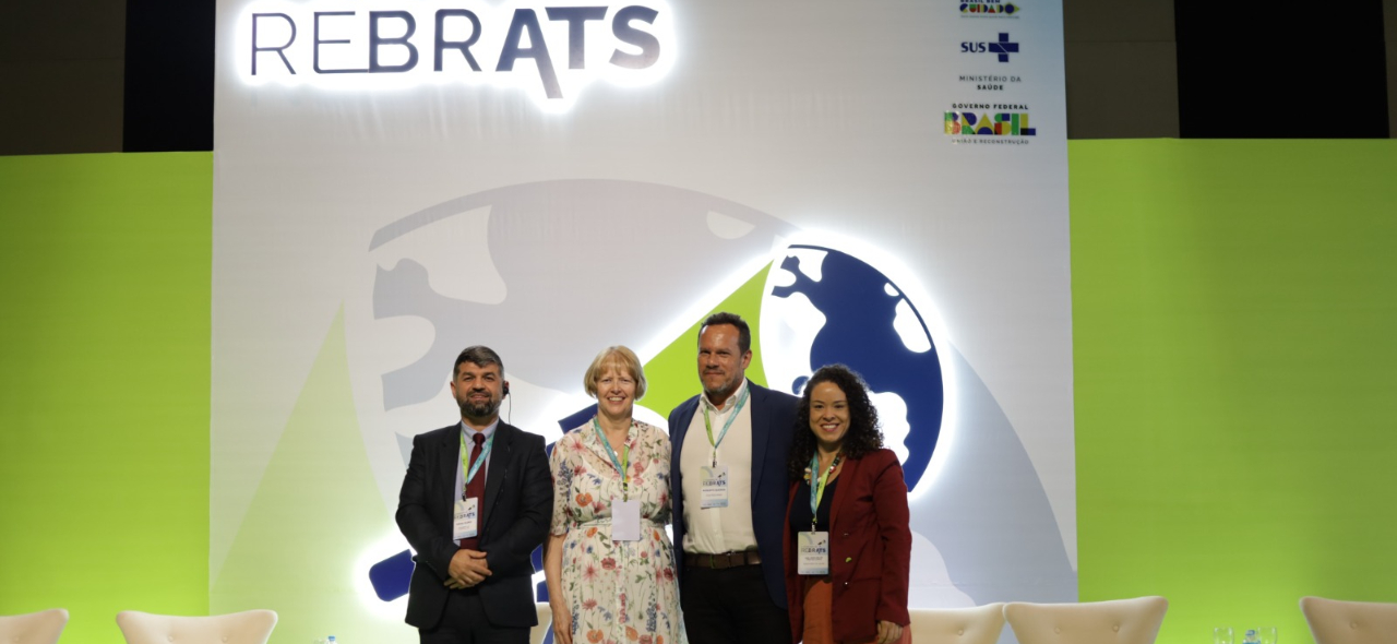 mesa participantes rebtrats.jpg