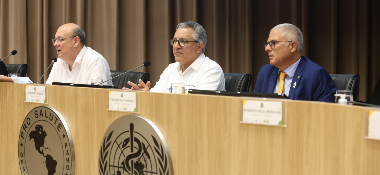 padilha reuniao cancer.jpg