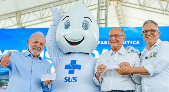 zé gotinha lula ministros.jpg