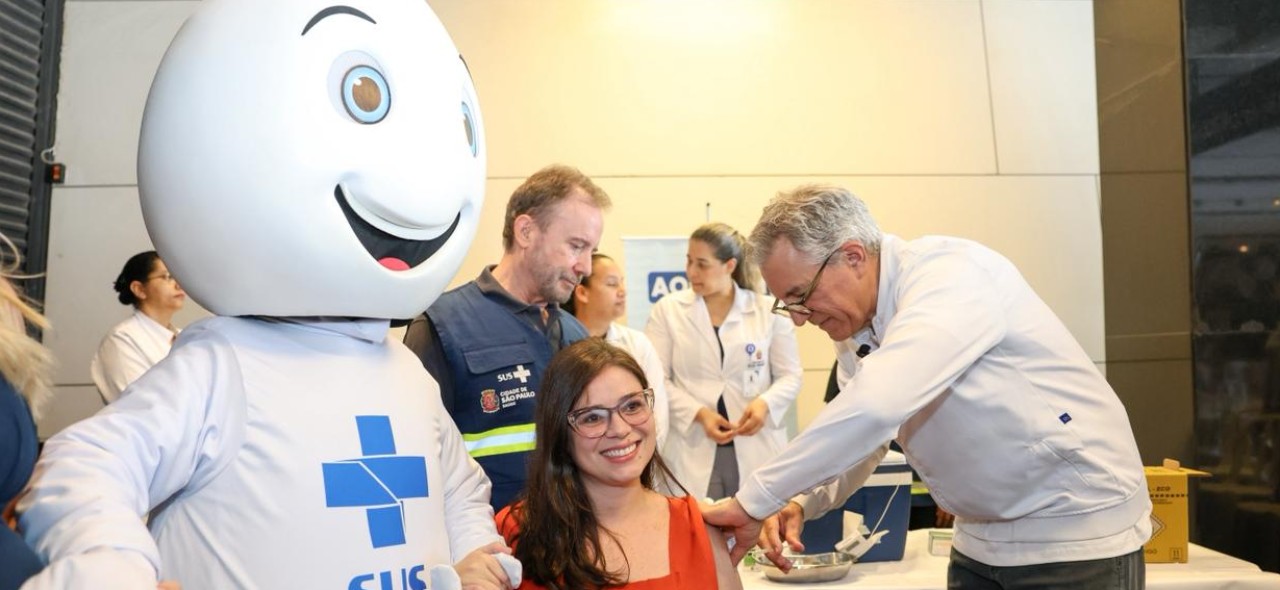 As duas ações do Ministério da Saúde têm como objetivo incentivar a doação voluntária de sangue e marcar o início da vacinação contra o vírus sincicial respiratório (VSR) no estado