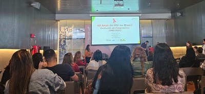 thumbnail_Ministério da Saúde dialoga sobre diagnóstico e monitoramento do cuidado de pessoas vivendo com HIV ou aids (1).jpg