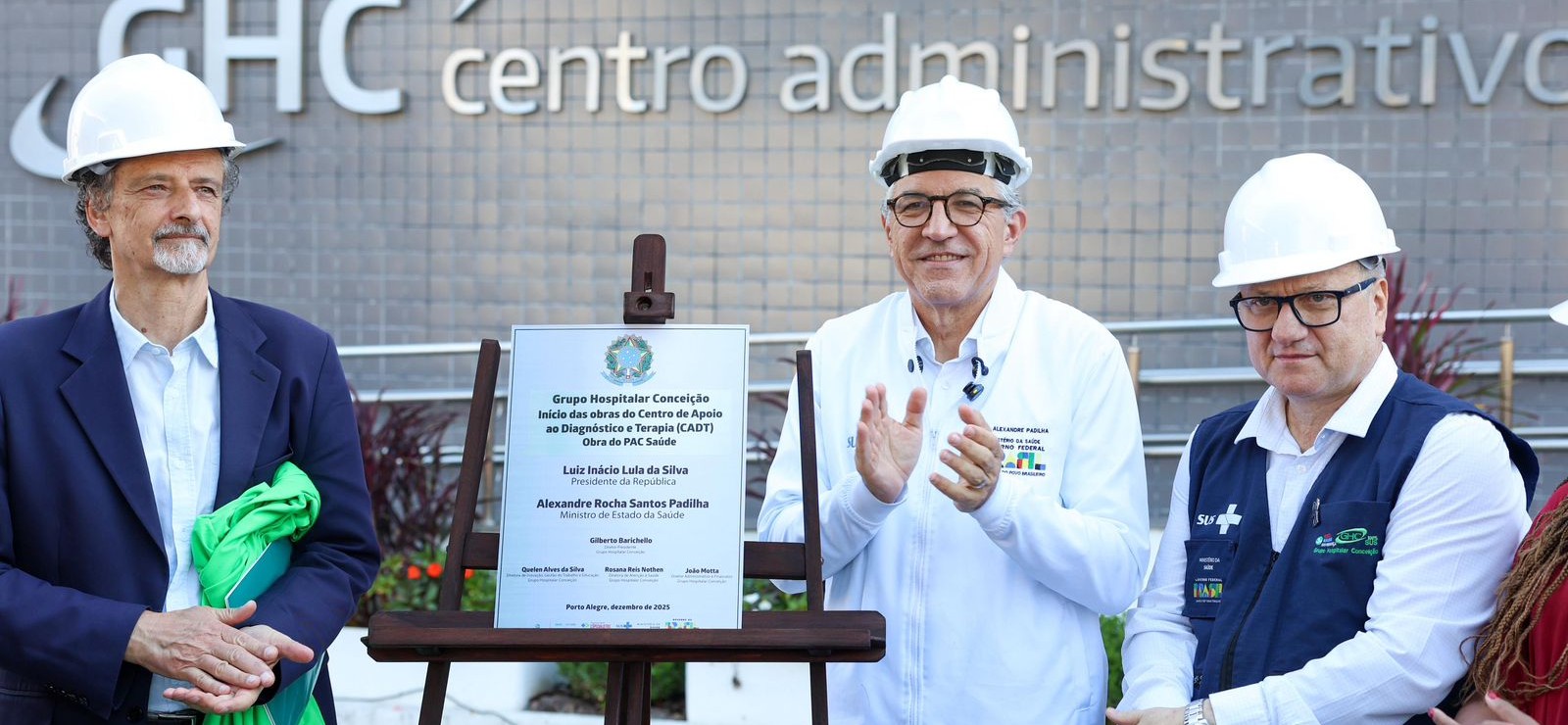 Iniciativas viabilizam mais de 12 mil procedimentos, sendo 6.654 cirurgias com iniciativa do programa Agora tem Especialistas