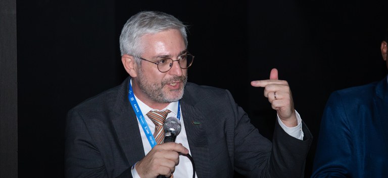 massuda encontro com prefeitos.jpg