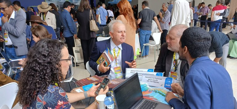 prefeito e vice luiz  santo anastacio.jpg