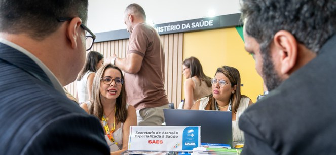 estande ministerio.jpg