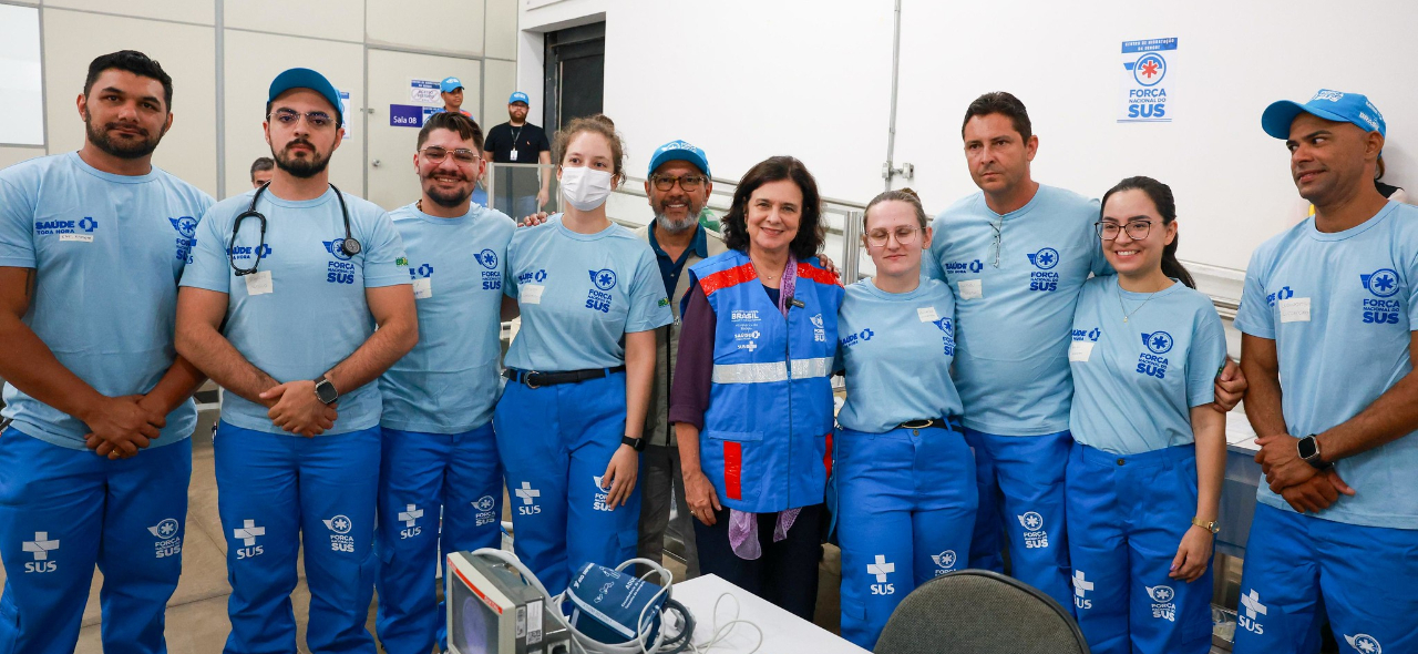 fn sus voluntarios mini.jpg