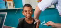 Brasil avança na vacinação de crianças e adolescentes com 1 milhão de doses aplicadas nas escolas