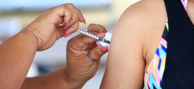 vacina - mulher - foto - myke sena ms (1).jpg