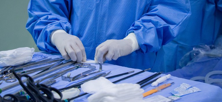 mãos - cirurgia - foto - camila sanabria ms.jpg