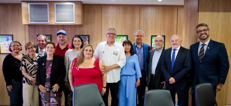 frente pela vida encontro ministro.jpg