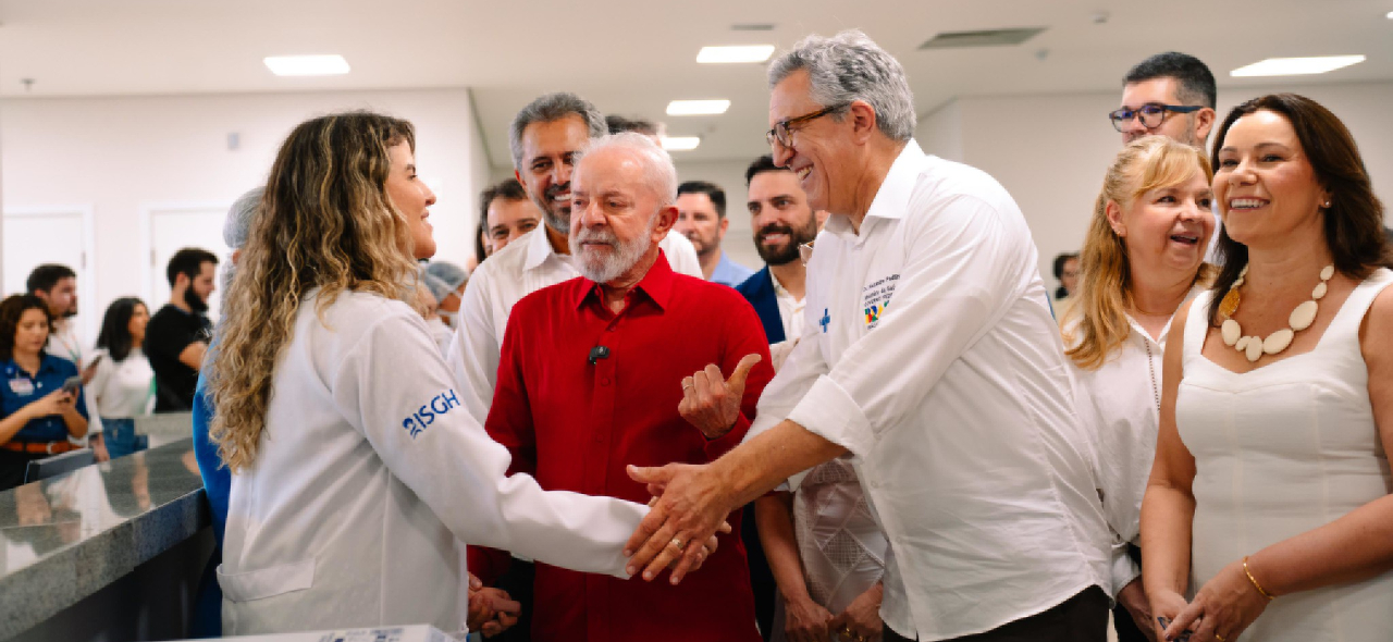 padilha cumprimenta hospital ce.jpg