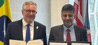 Em Londres, ministro Padilha renova parceria com Reino Unido para fortalecimento do SUS