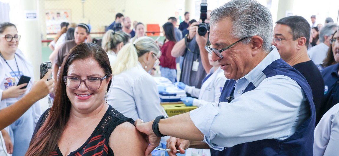 Município integra estratégia para avaliar o impacto do imunizante desenvolvido pelo Instituto Butantan na redução da transmissão da doença. A vacina é a primeira de dose única contra a dengue no mundo, com tecnologia brasileira