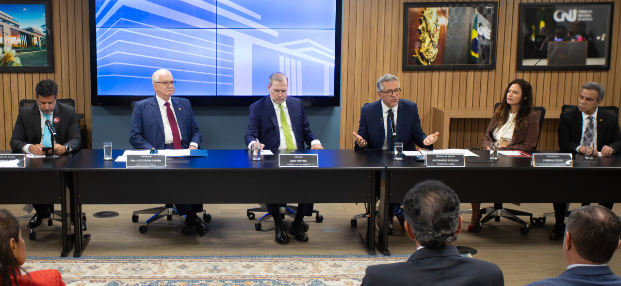 Parceria com CNJ, TCU, CNMP, MEC e OAB vai retomar empreendimentos paralisados; desde o início do Pacto Nacional, 974 obras da saúde já foram regularizadas