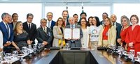 Governo do Brasil institui Dia Nacional em Memória das Vítimas da Covid-19 e promove homenagens em monumentos de seis capitais do país