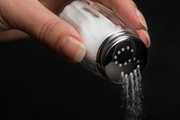 Conheça a importância do consumo moderado de sal iodado